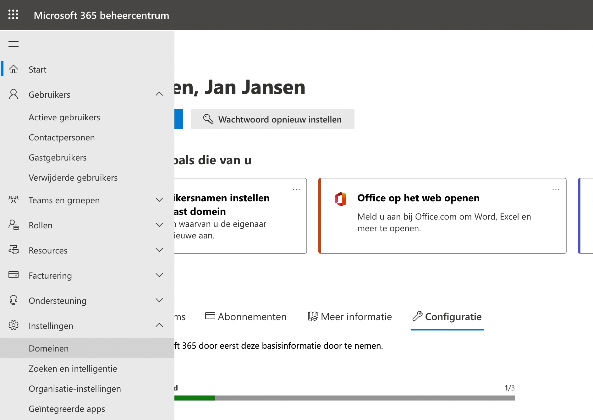 Microsoft 365 instellen: klik in het menu op 'Domeinen'.
