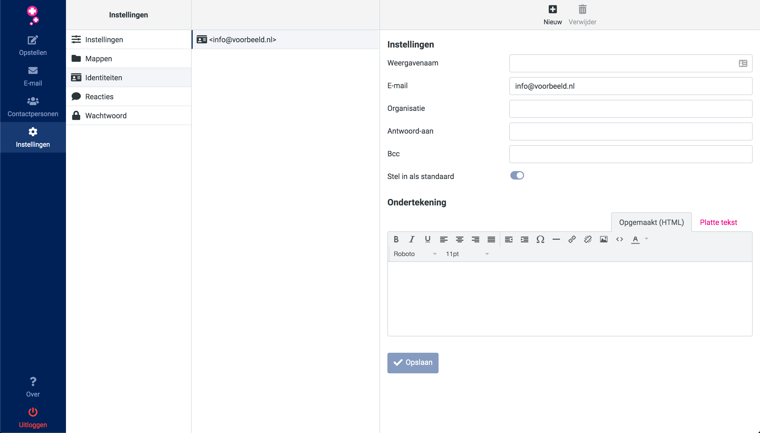 Klik op 'Instellingen', daarna op 'Identiteiten' en ten slotte op het e-mailadres.
